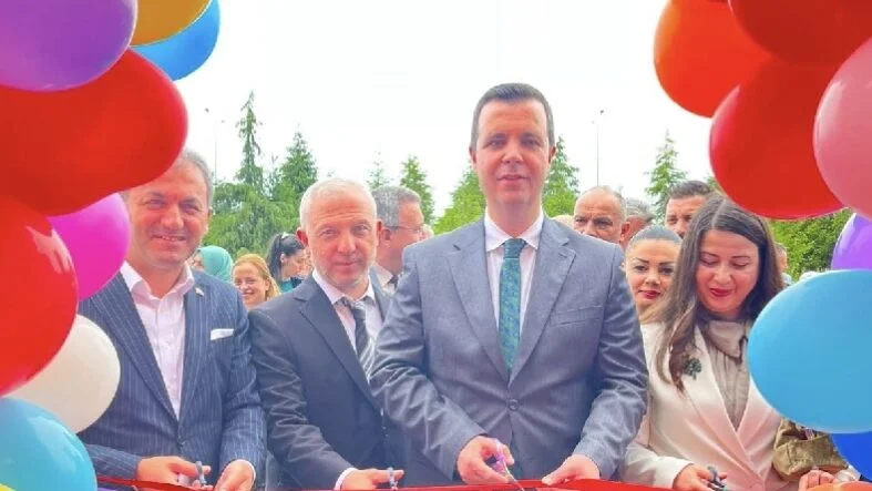 Beşikdüzü Halk Eğitimi Merkezinin Yıl Sonu Sergisi