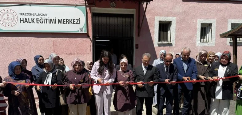 Yıl Sonu El Emeği Göz Nuru Ürünler Sergilendi..