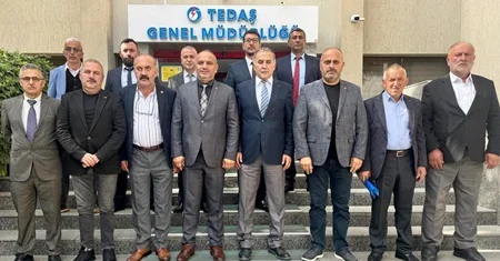 Beşikdüzü Muhtarlar Derneği Başkan Seçkin Uzun Önderliğinde Ankara’da
